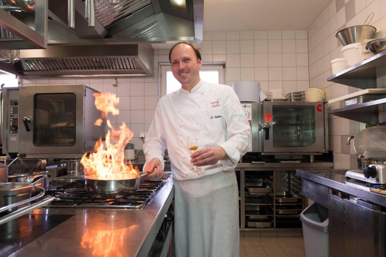 Gutshof Andres Hotell Kirchlauter Exteriör bild